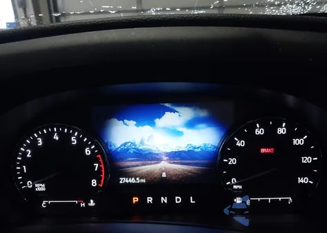 2022 Ford Explorer Xlt из США, поврежденный, VIN 1FMSK8DH3NGB70185